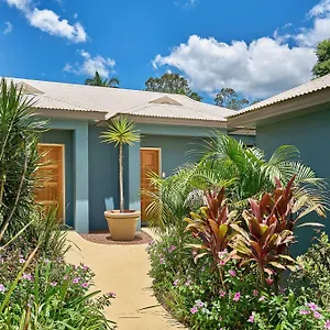 Blue Summit Hideaway 5* Yungaburra